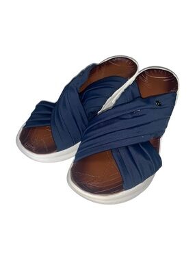 Bzees Knockout Navy & White Comfort Wedge Slide Sandals Women’s‎ 9 US